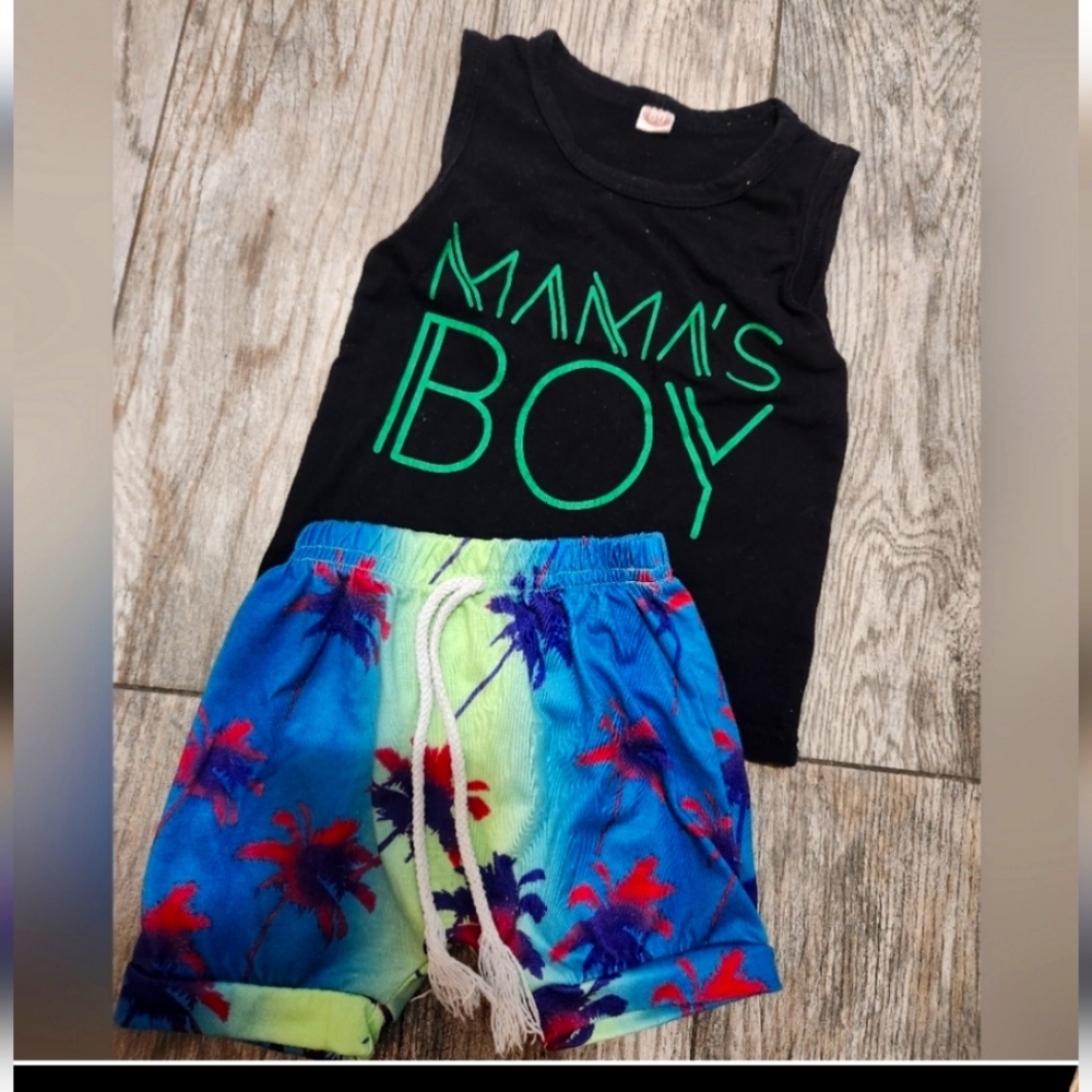 6 to 12m "MAMAS BOY" Black top w Tye dye shorts outfit as it came- US size 9-12m